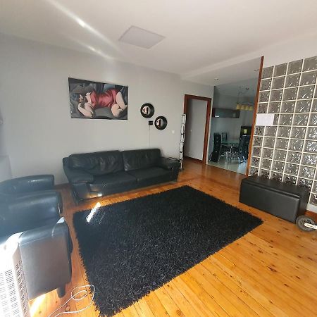 Teo Apartment Pamplona Bagian luar foto