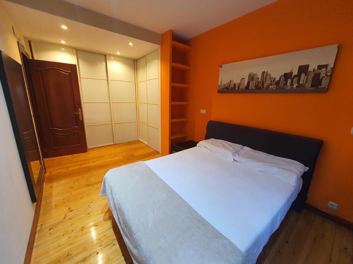 Teo Apartment Pamplona Bagian luar foto