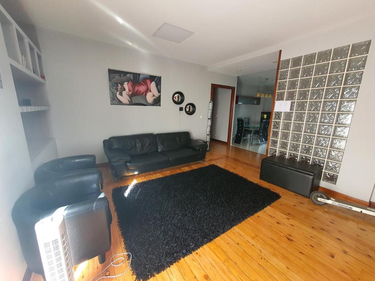 Teo Apartment Pamplona Bagian luar foto