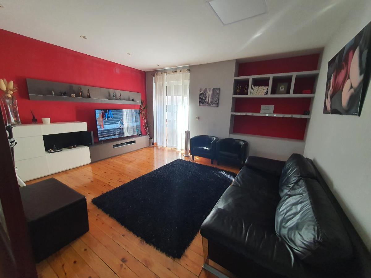 Teo Apartment Pamplona Bagian luar foto