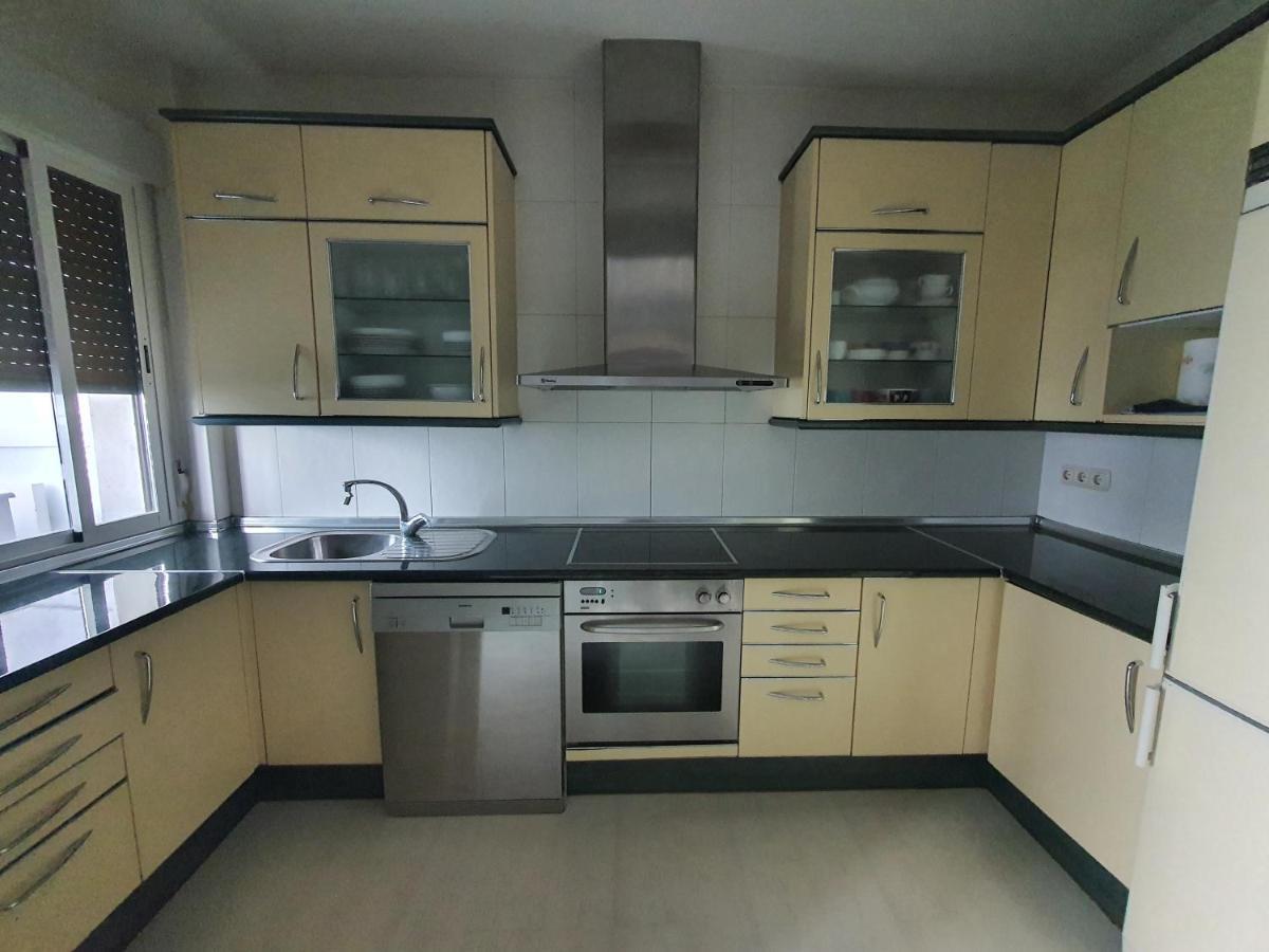Teo Apartment Pamplona Bagian luar foto