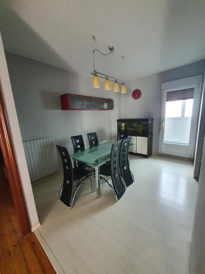 Teo Apartment Pamplona Bagian luar foto