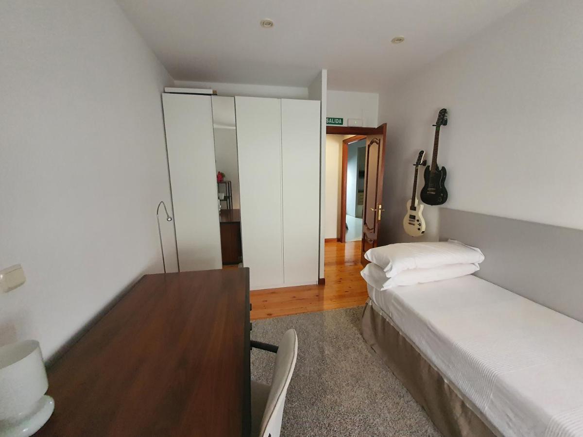 Teo Apartment Pamplona Bagian luar foto